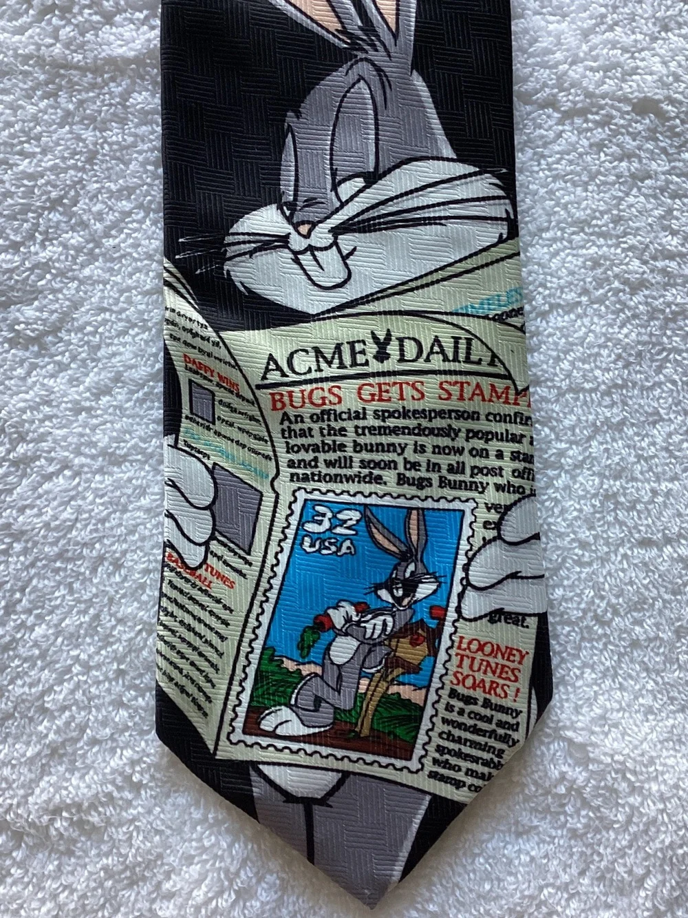 Warner Bros. Bugs Bunny Newspaper Stamp Tie in Black, Gray, Cream, Blue